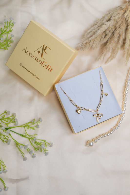 Sweetheart Charm Toggle Chain