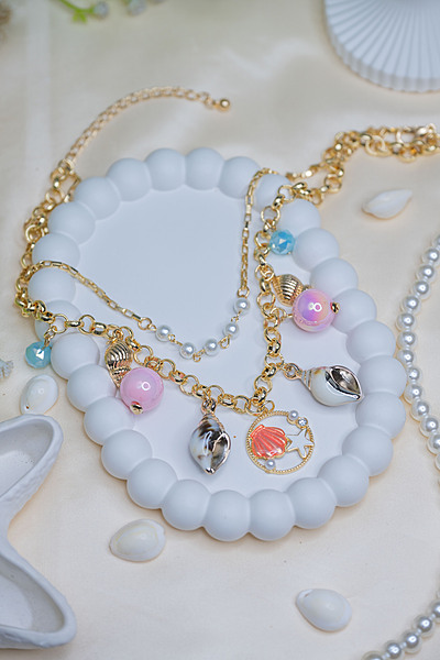 Double layered necklace