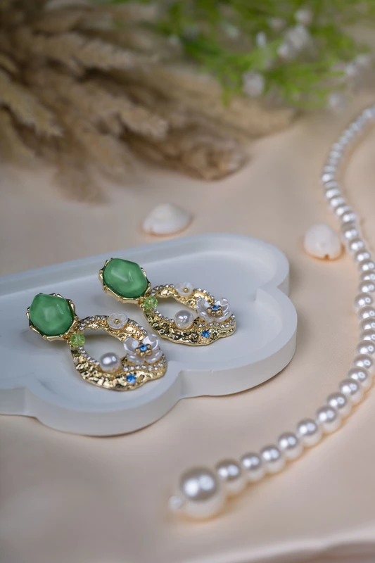 Emerald Earing