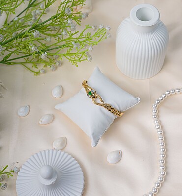 Emerald Eye Serpent Cuff