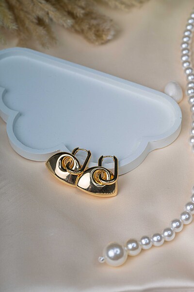 The Golden Ember Huggies