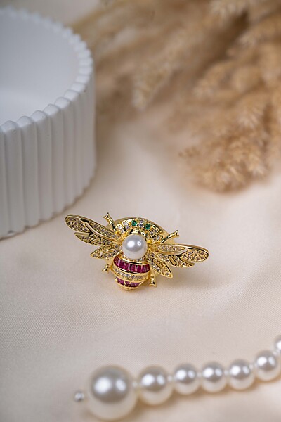 Queen Bee Pearl Ring