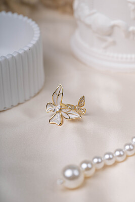 Enchanted Flutter Ring