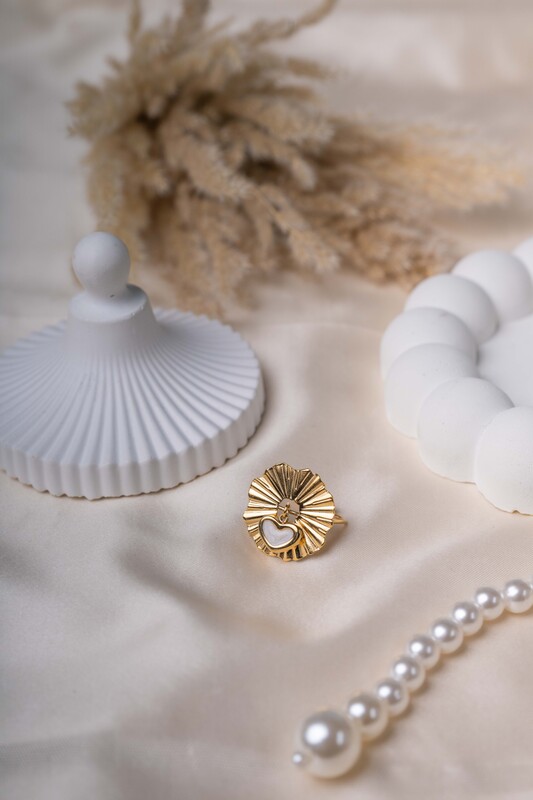 Sunburst Heart Charm Ring