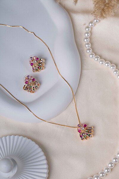 Royal Prism Necklace & Earrings Set