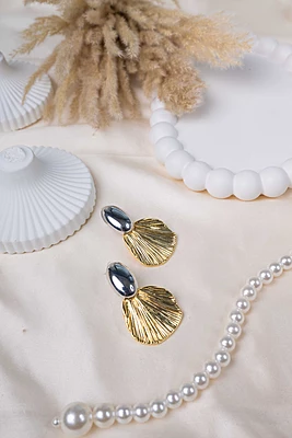 Golden Shell Drop EARRINGS