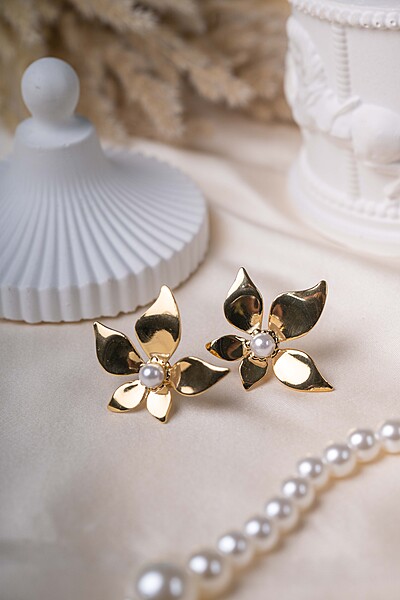 Golden Flora Studs
