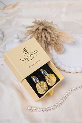 Golden Shell Drop EARRINGS