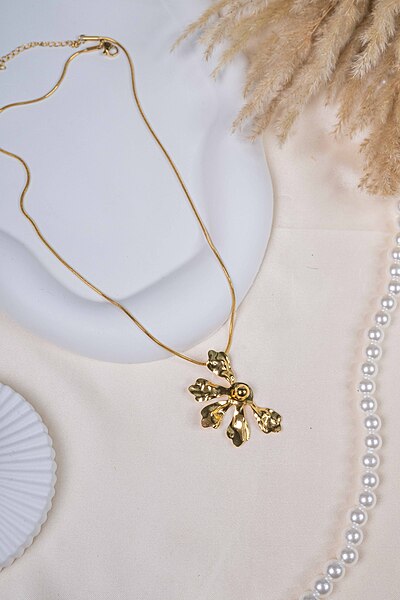 Petal Grace Necklace
