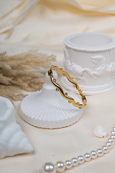 Wave Grace Bangle