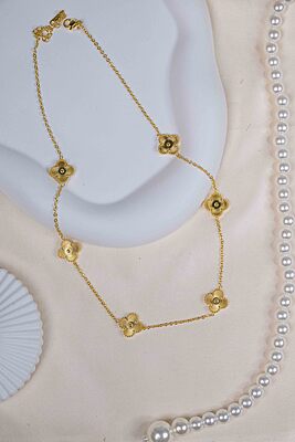 Classic Clover Chain