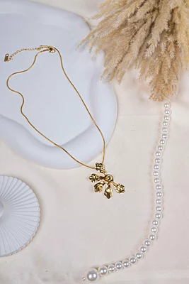Petal Grace Necklace