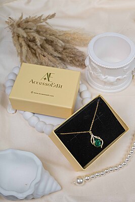 Teardrop Gemstone Necklace