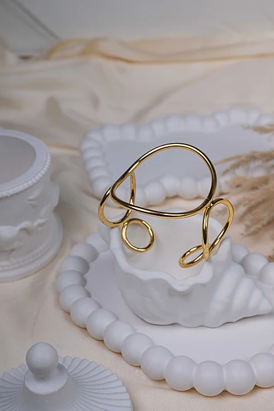 Circular Link Statement Cuff