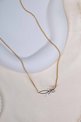 Enamel Leaf Whisper Necklace