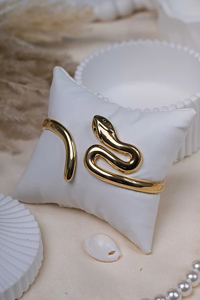 Gold Coiled Serpent Cuff
