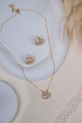 Gold Seashell Jewellery Set