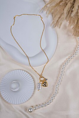Gold Heart & Bar Pearl Necklace