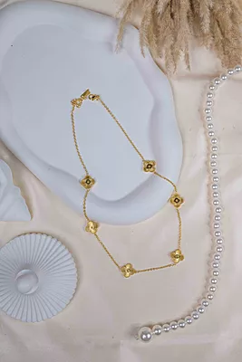 Classic Clover Chain