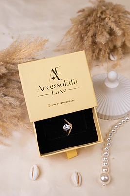 V Luxe Drop Ring