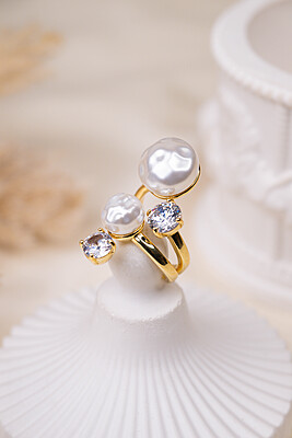 Twin Pearl Glow Ring