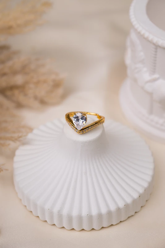 V Luxe Drop Ring