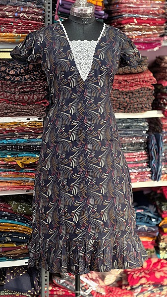 V-neck Lace XL #31