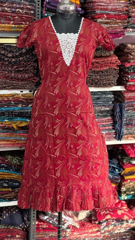 V-neck Lace XL #27