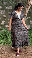 V-neck Lace XL #17