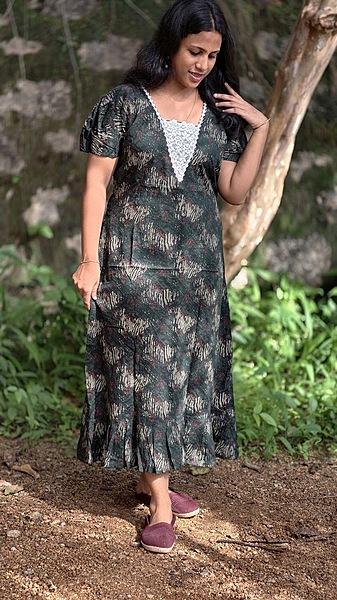 V-neck Lace XXL #42