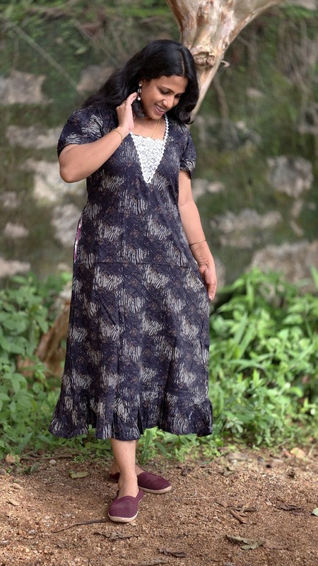V-neck Lace XXL #38