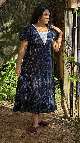 V-neck Lace XXL #17