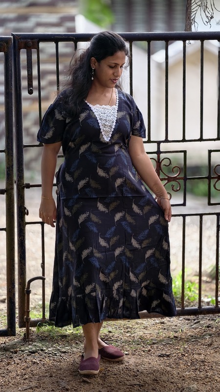 V-neck Lace XXL #1