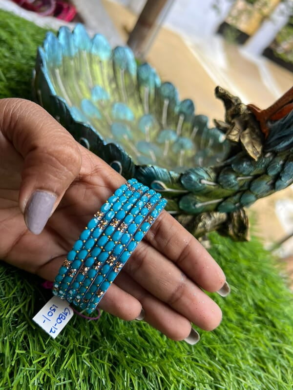 GLASS BANGLE STONE FLOWER DESIGHN RAMAR BLUE