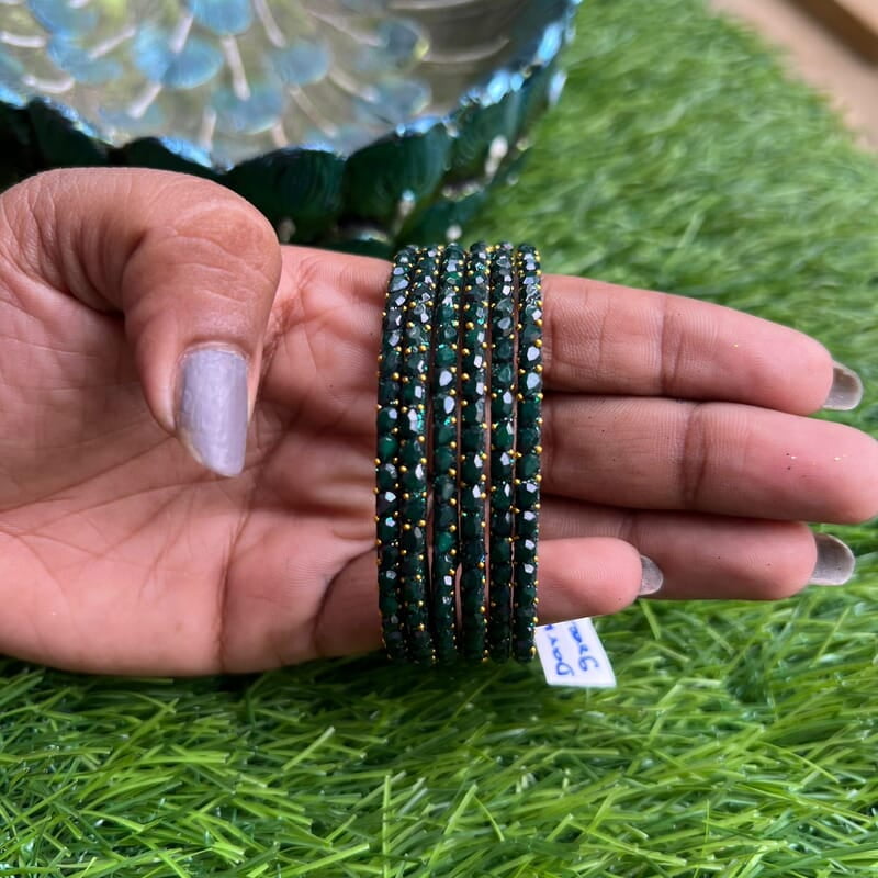 GLASS BANGLE DROP DESIGHN DARK GREEN