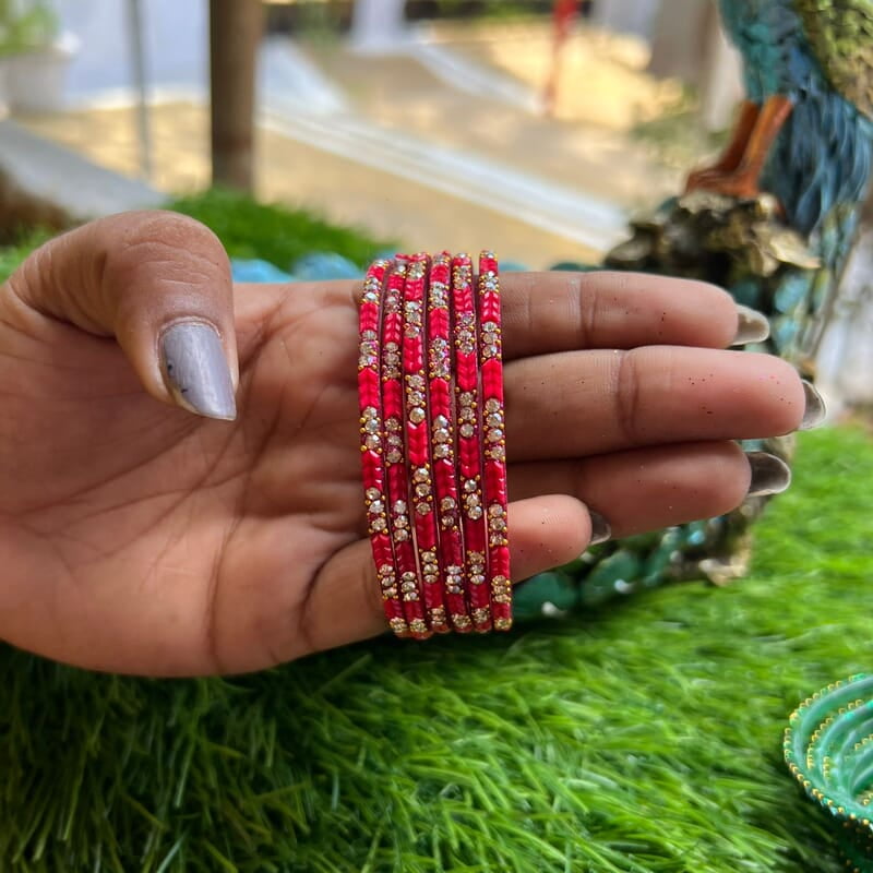 GLASS BANGLES LEAF DESIGN RED COLOUR