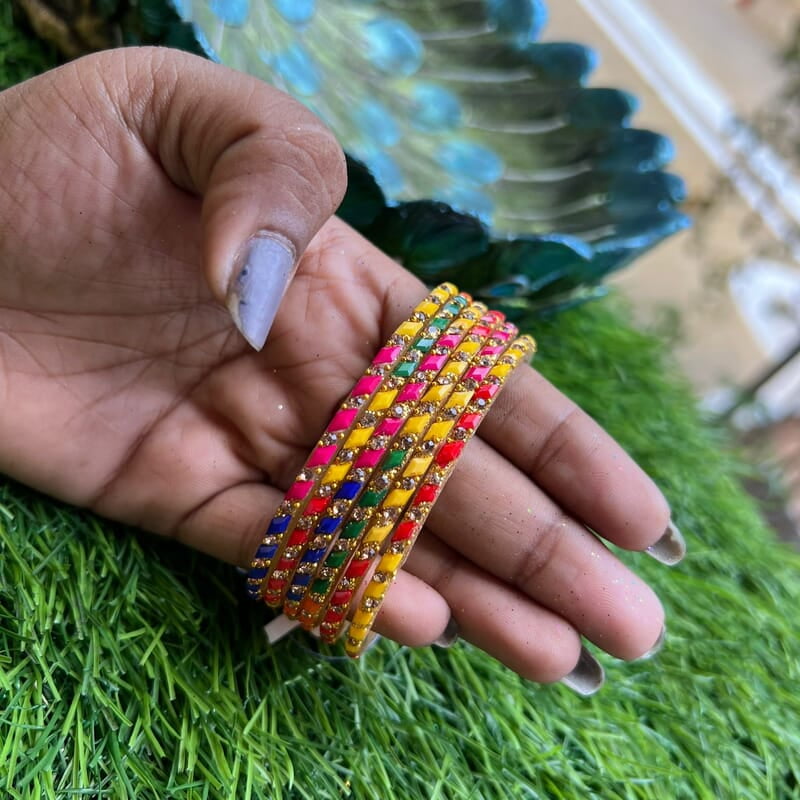 TRENDY GLASS BANGLE MULTI COLOUR