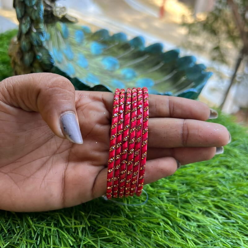 GLASS BANGLE TRENDY RED