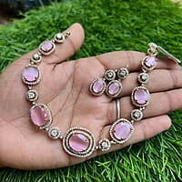 stone neckpiece double round desighn