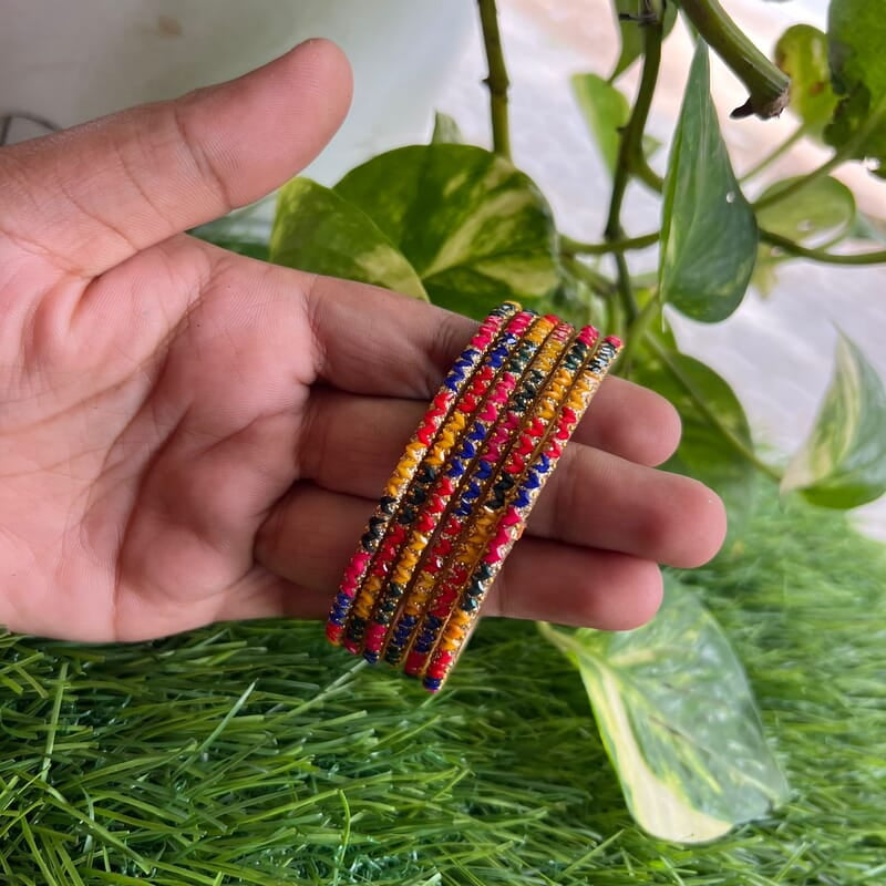 GLASS BANGLE ZIG ZAG MULTI COLOUR