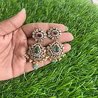 Trendy Victorian neckpiece with Earings