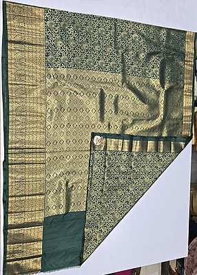 Brocket Self Saree (id 6005)
