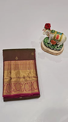 Pure Kanchi Pattu Silk (id 8009)