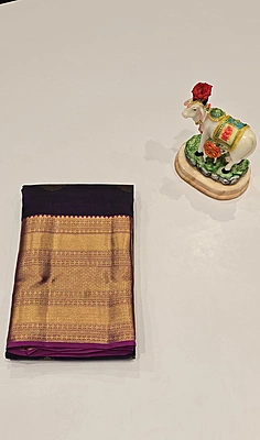 Pure Kanchi Pattu Silk ( id 8013)
