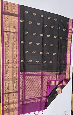 Pure Kanchi Kuppadam Handloom Silk with Silk Mark (id 10002)