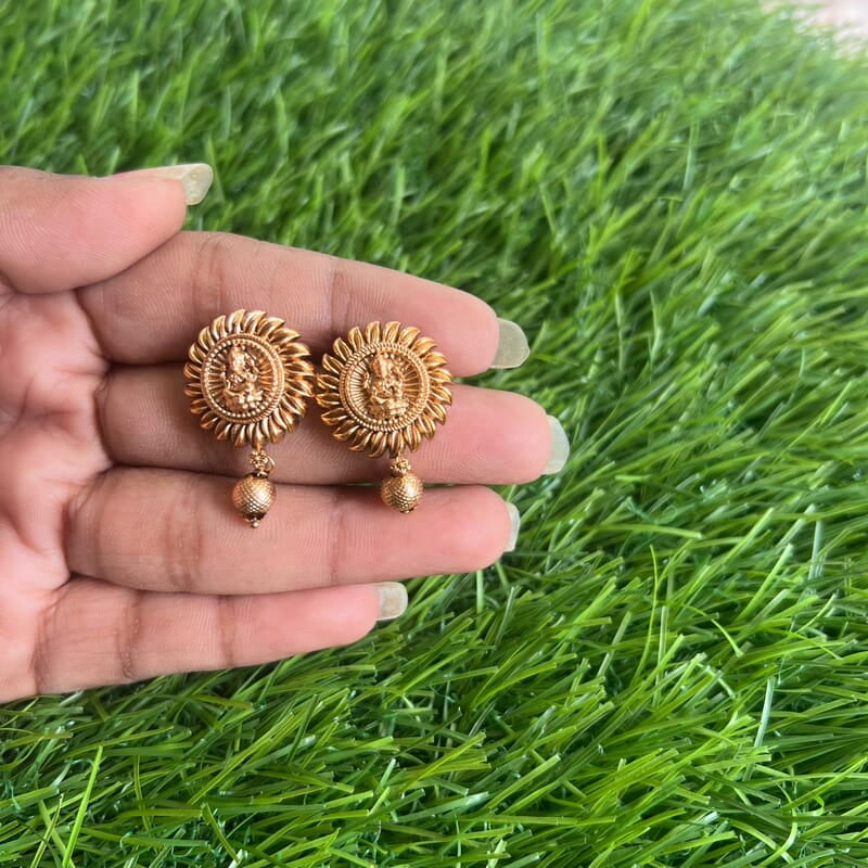 Sun flower lakshmi  Stud