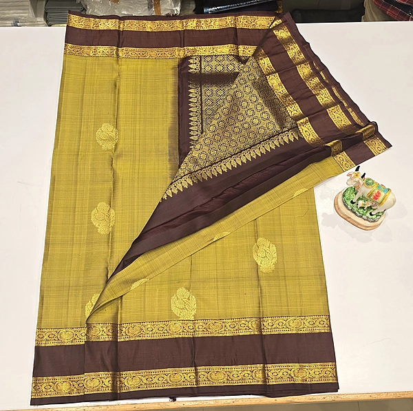 Pure Kanchi Pattu Handloom Silk with Silk Mark (id 11011)