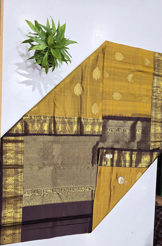 Pure Kanchi Saree with 1 grm Gold (id 13010)