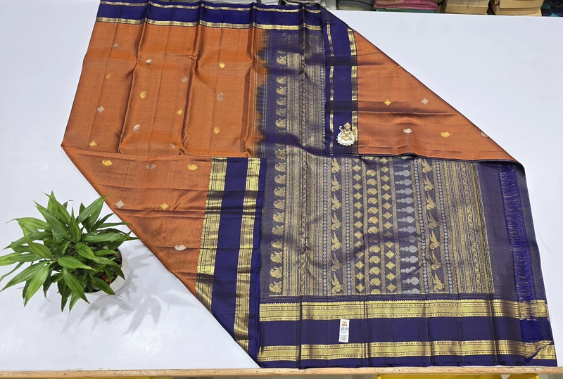 Pure Kuttu Handloom Silk (id 15001)