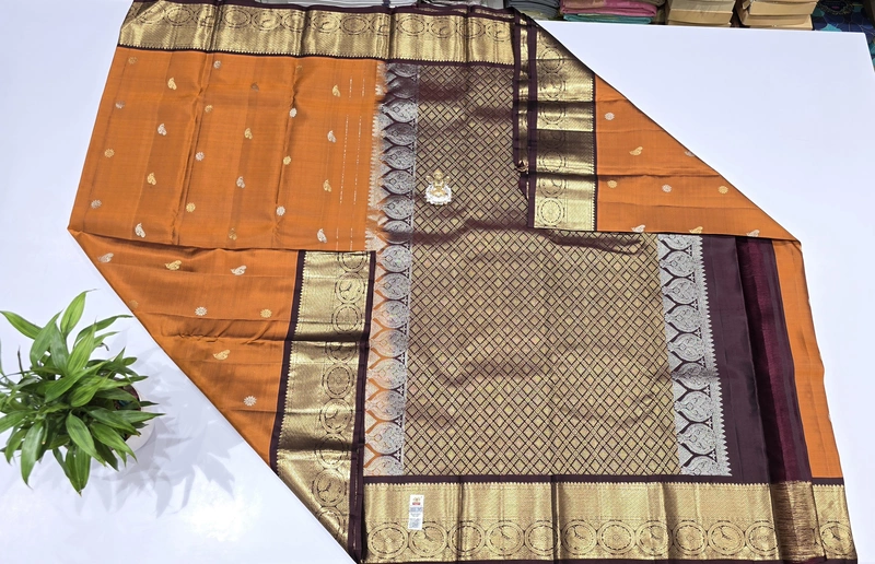 Pure Kuttu Handloom Silk (id 15003)